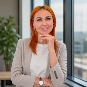 Эвелина Ходжаева